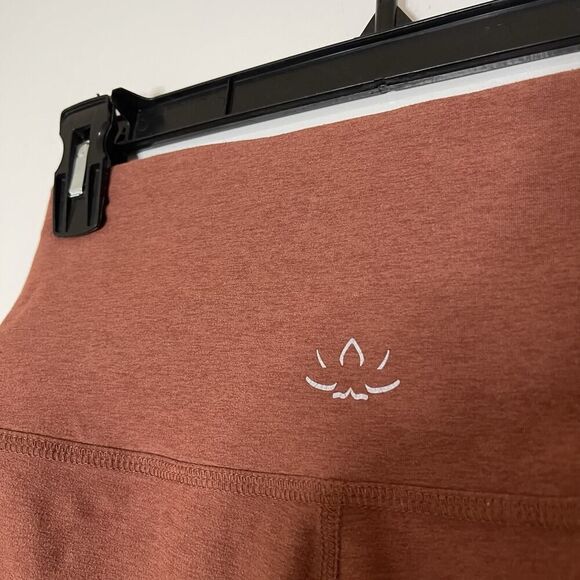 Beyond Yoga Sienna red high waist workout leggings medium - Picture 3 of 5